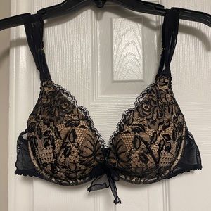 NWOT~ VS “Very Sexy” Push Up Bra